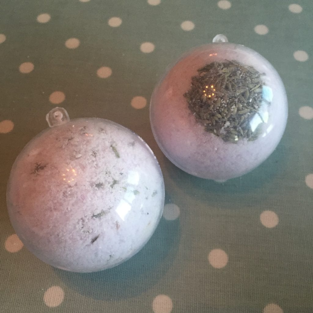 Making bath bombs