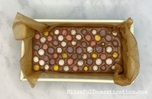 Easter egg slow cooker fudge- chocolate fudge with mini eggs in it